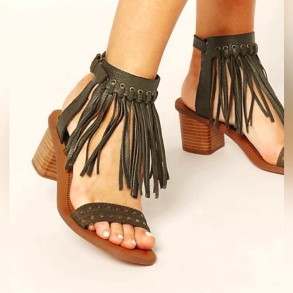 Aldo Olive Green Leather Fringe Sandals, Size 6.5/37